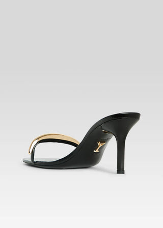 Karli Sandal