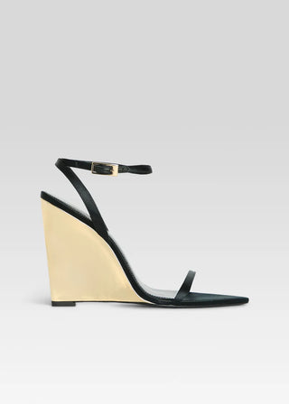 Nelly Wedge