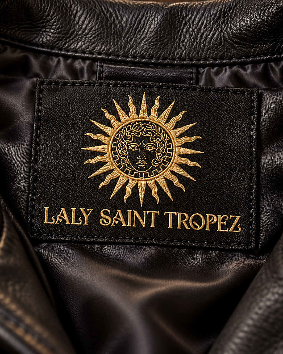 Setting the gold snap and the diagonal gold zip on Minuit by hand